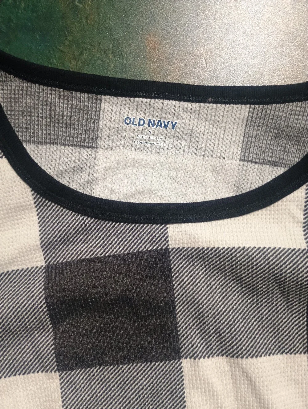Old Navy Black & White Buffalo Plaid Long Sleeve Sweater
